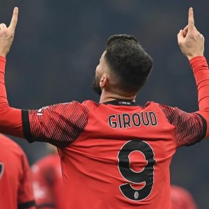 Nggak Ada Matinya, Olivier Giroud Bawa AC Milan Bungkam AS Roma di Serie A