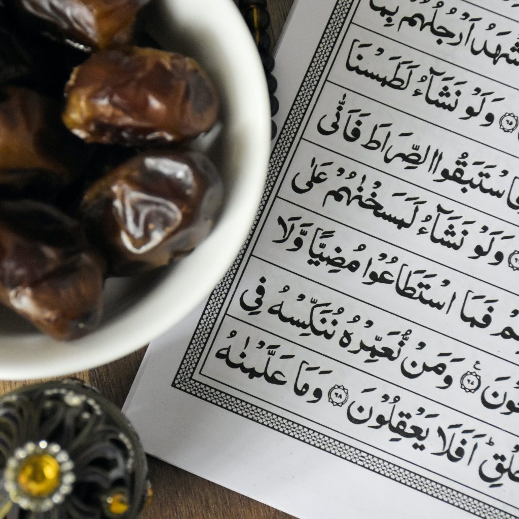 TUTURPEDIA - Niat dan Keutamaan Puasa Ayyamul Bidh Rajab 2024, Lengkap dengan Tata Caranya!