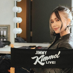 NIKI Menjadi Penyanyi Indonesia Pertama yang Tampil di Acara TV Jimmy Kimmel Live!