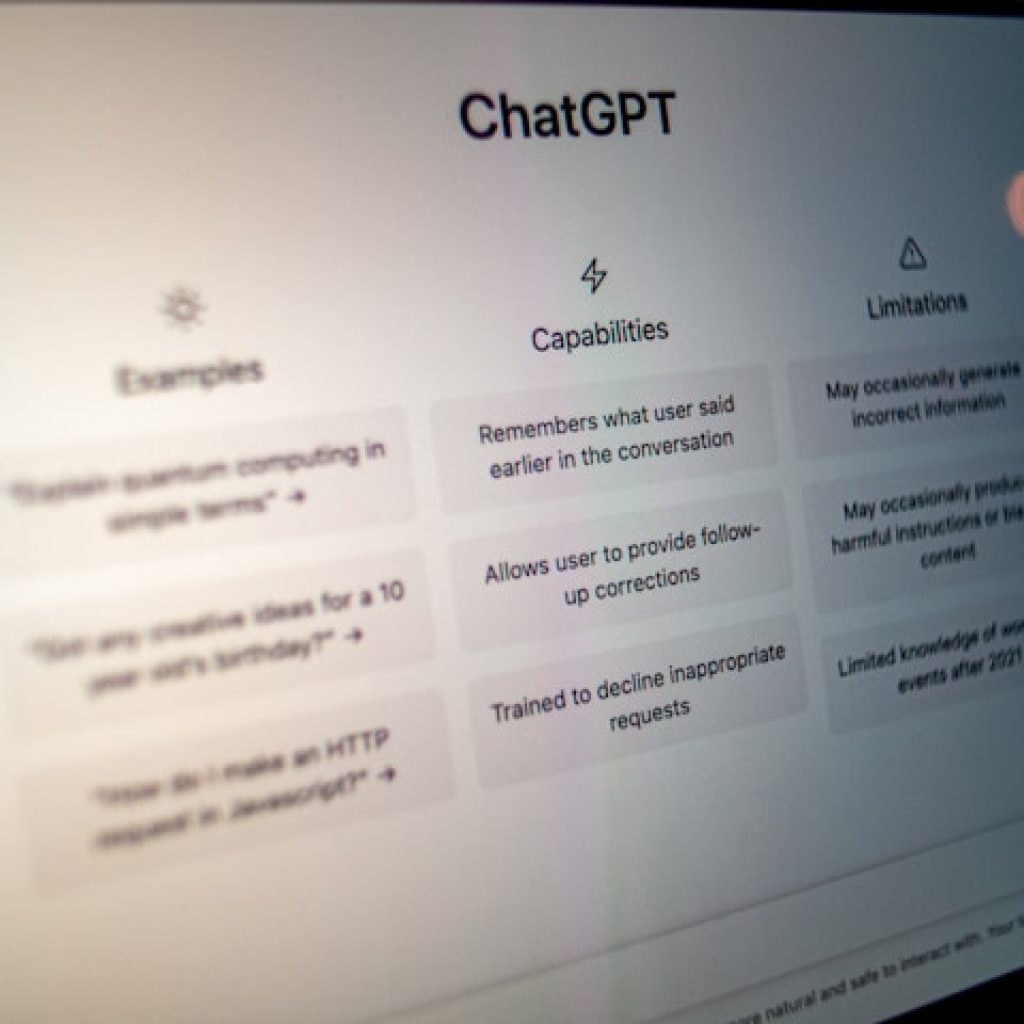 ChatGPT OpenAI beri fitur tambahan untuk pengguna gratis. Foto: unsplash.com/emilianovittoriosi