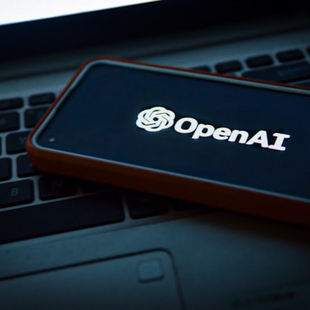 Kloning suara jadi fitur terbaru OpenAI setelah fitur video. Foto: unsplash.com/siva_photography