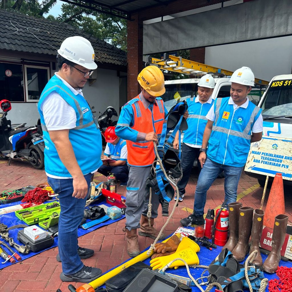 PLN UP3 Kudus Siap Jaga Keandalan Listrik Selama Idul Fitri 2024