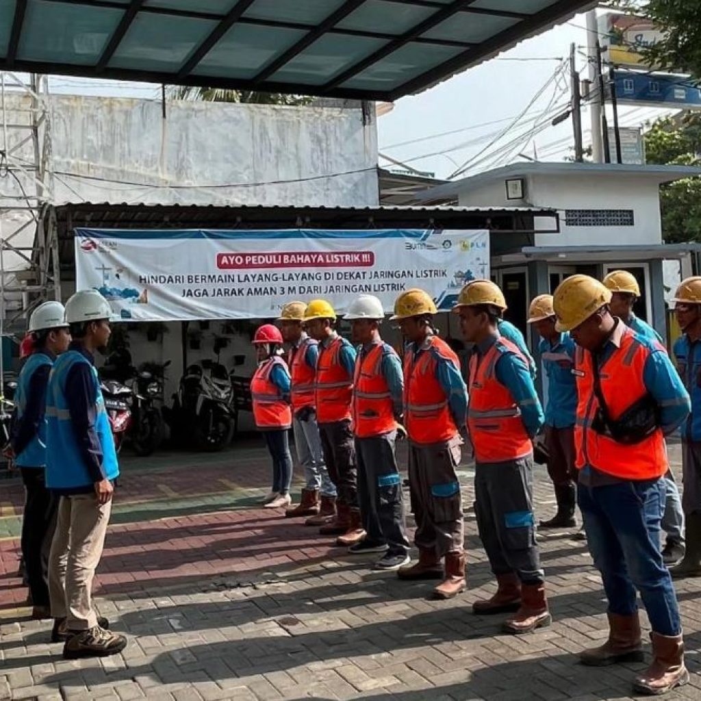 PLN ULP Blora dan Cepu beri imbauan jelang HUT RI. Foto: Istimewa