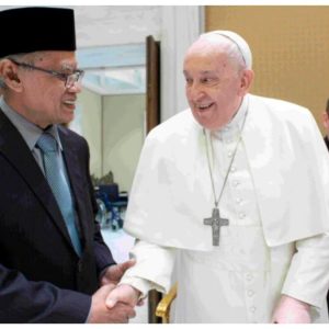PP Muhammadiyah Puji Kesederhanaan Paus Fransiskus, Tolak Pakai Mobil Mewah dan Tidak Menginap di Hotel