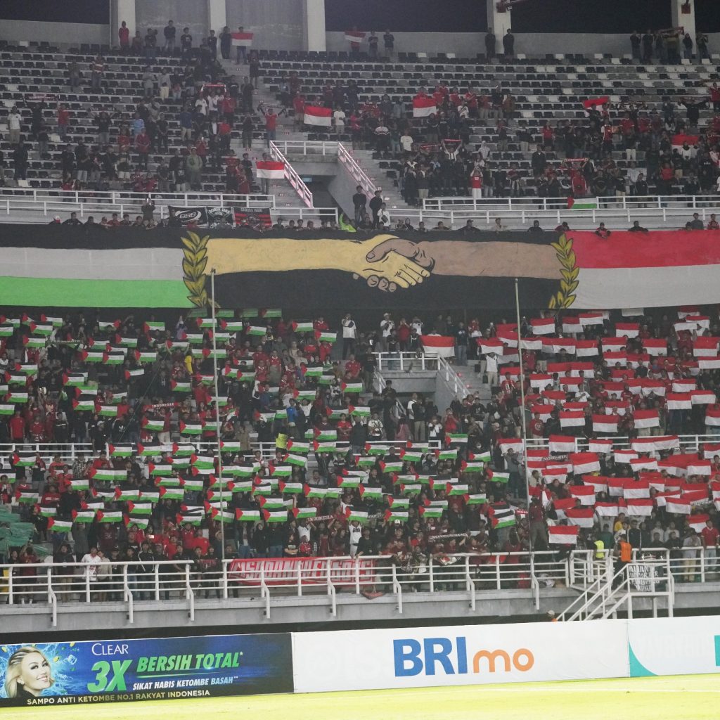 Erick Thohir tawarkan Palestina bermain di stadion Indonesia dan tegaskan bendera Palestina boleh berkibar. Foto: Laman PSSI