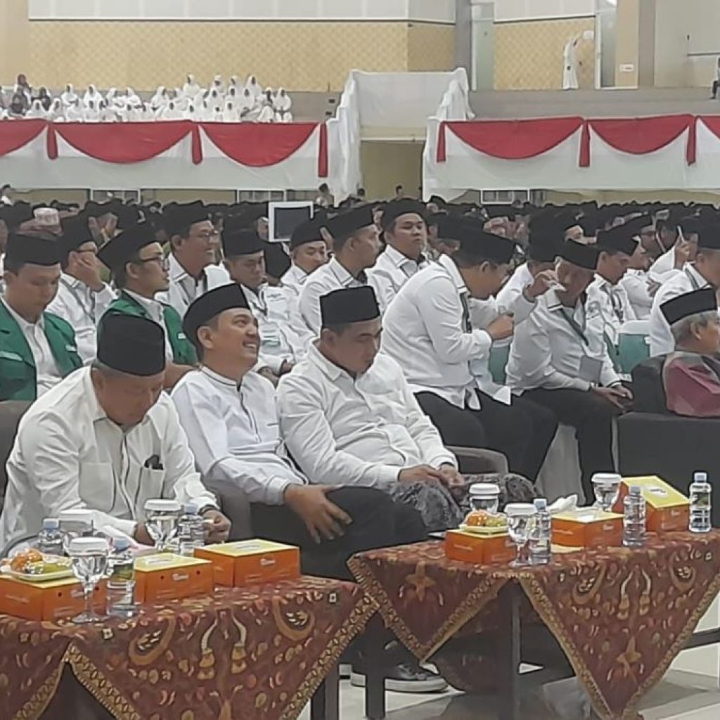 Yoyok Sukawi hadiri pelantikan jajaran PWNU Jateng. Foto: Dok. Istimewa