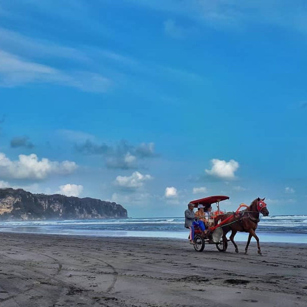 Rekomendasi tempat wisata populer di Bantul. Foto: instagram.com/wisatapantaiparangtritis