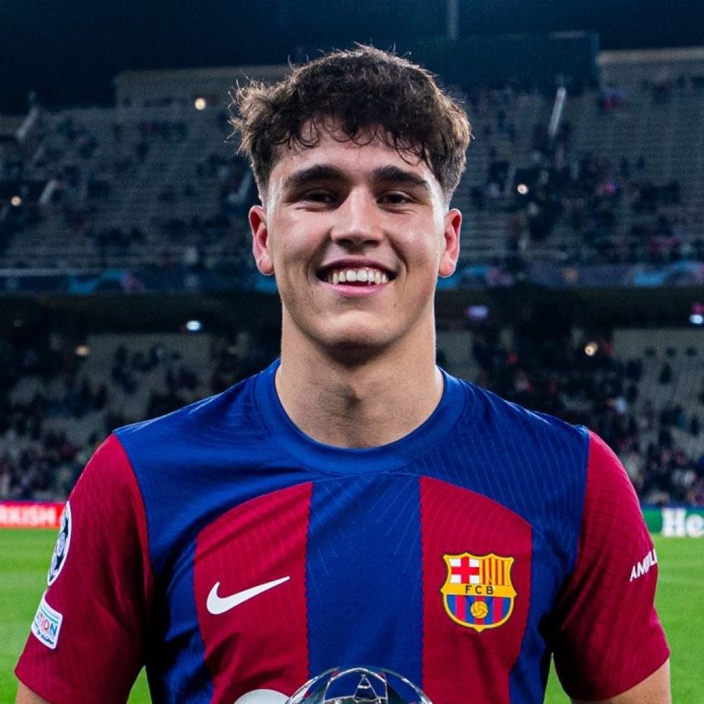 Bintang Muda Barcelona Pau Cubarsi Dapat Panggilan Perdana ke Timnas Spanyol