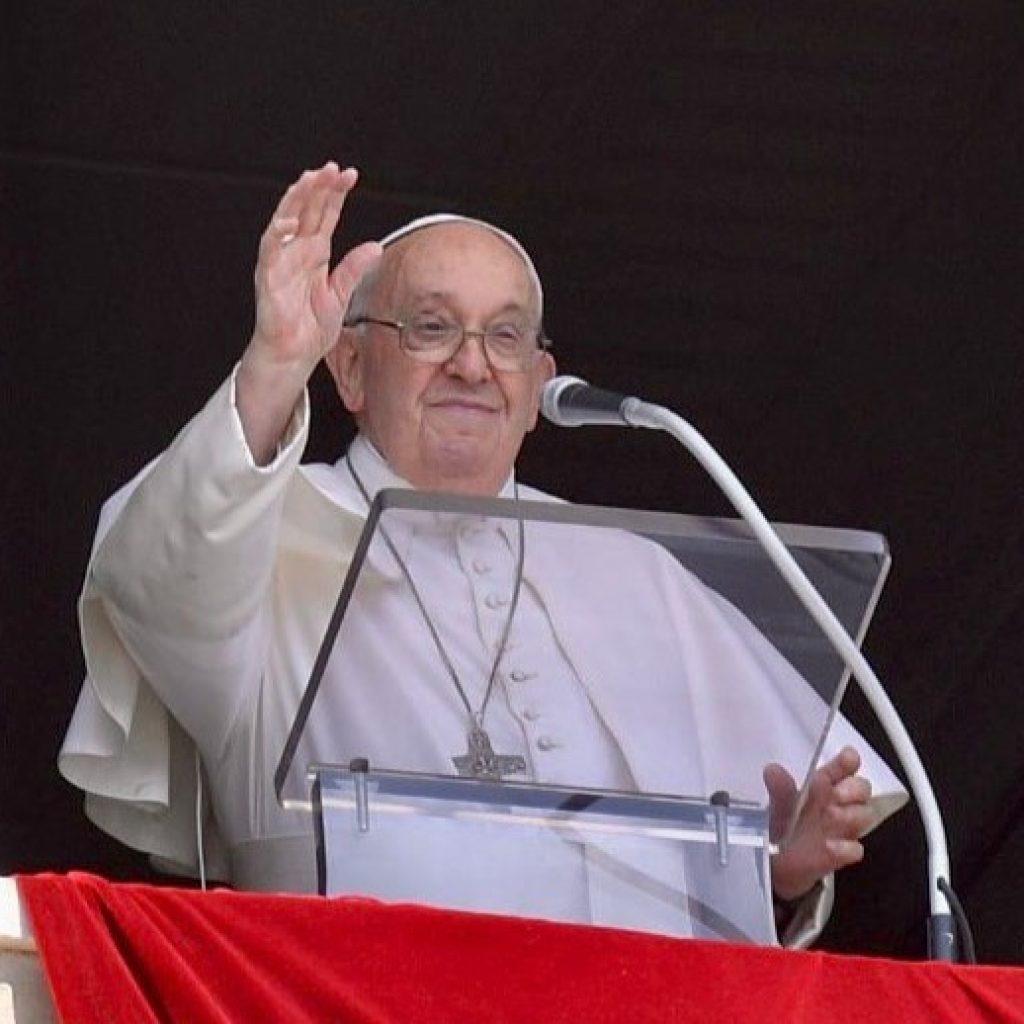 Paus Fransiskus berkunjung ke Indonesia mulai 3 September 2024. Foto: instagram.com/franciscus