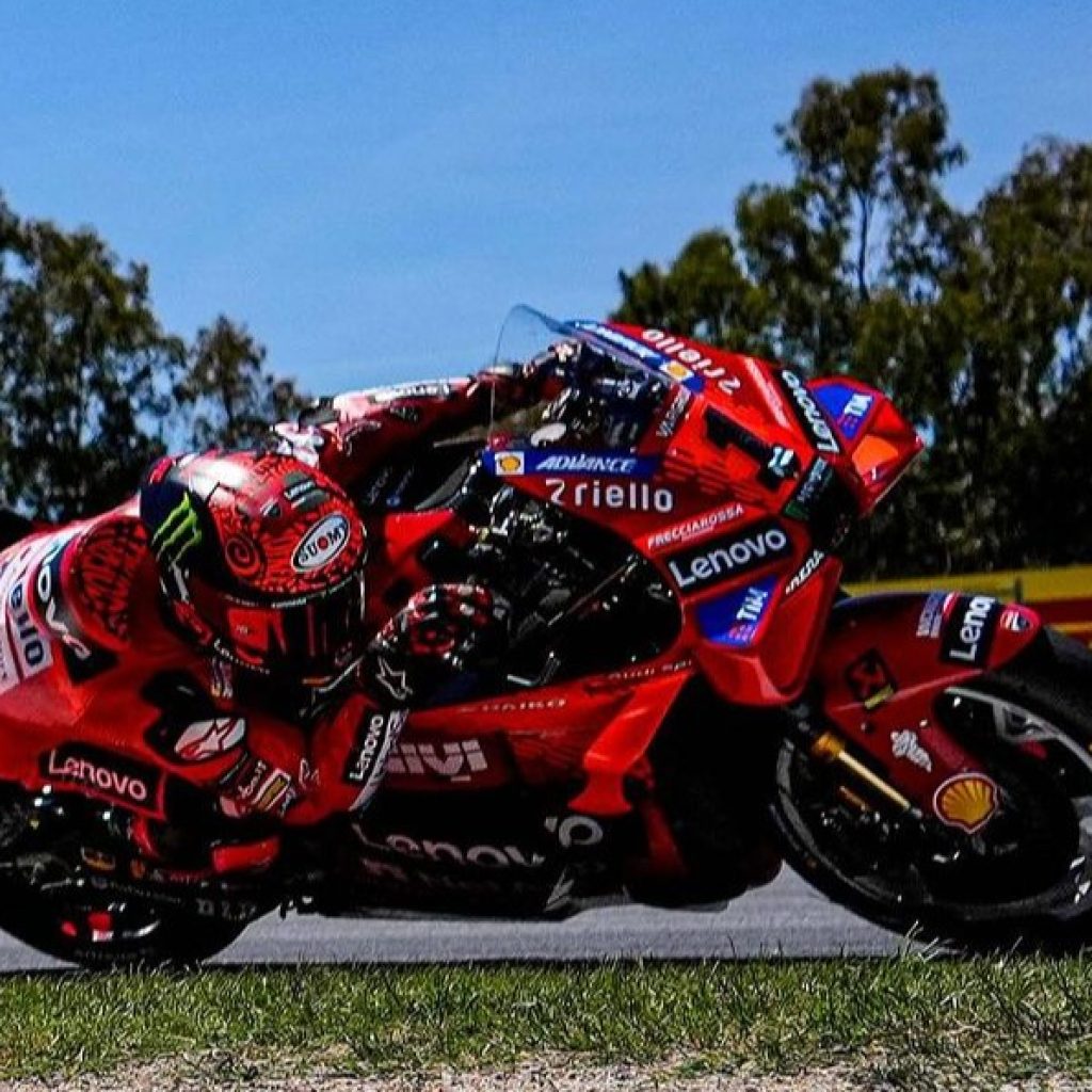 Francesco Bagnaia dikenai penalti 3 grid di MotoGP Italia 2024. Foto: Instagram/ducaticorse