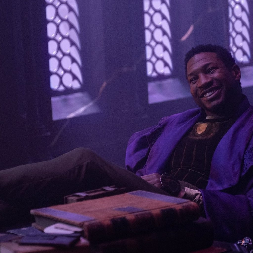 Pemecatan Jonathan Majors dari MCU bikin rencana Disney amburadul. Foto: X.com/DisneyPlus