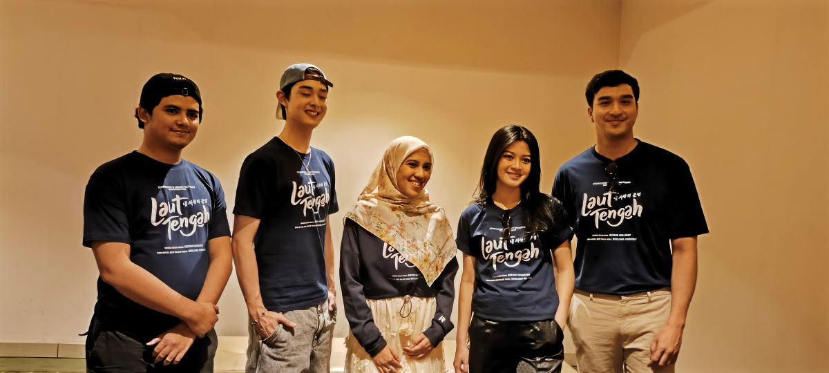 Pemeran film Laut Tengah sapa warga Kota Semarang. Foto: Dok. Alan Henry