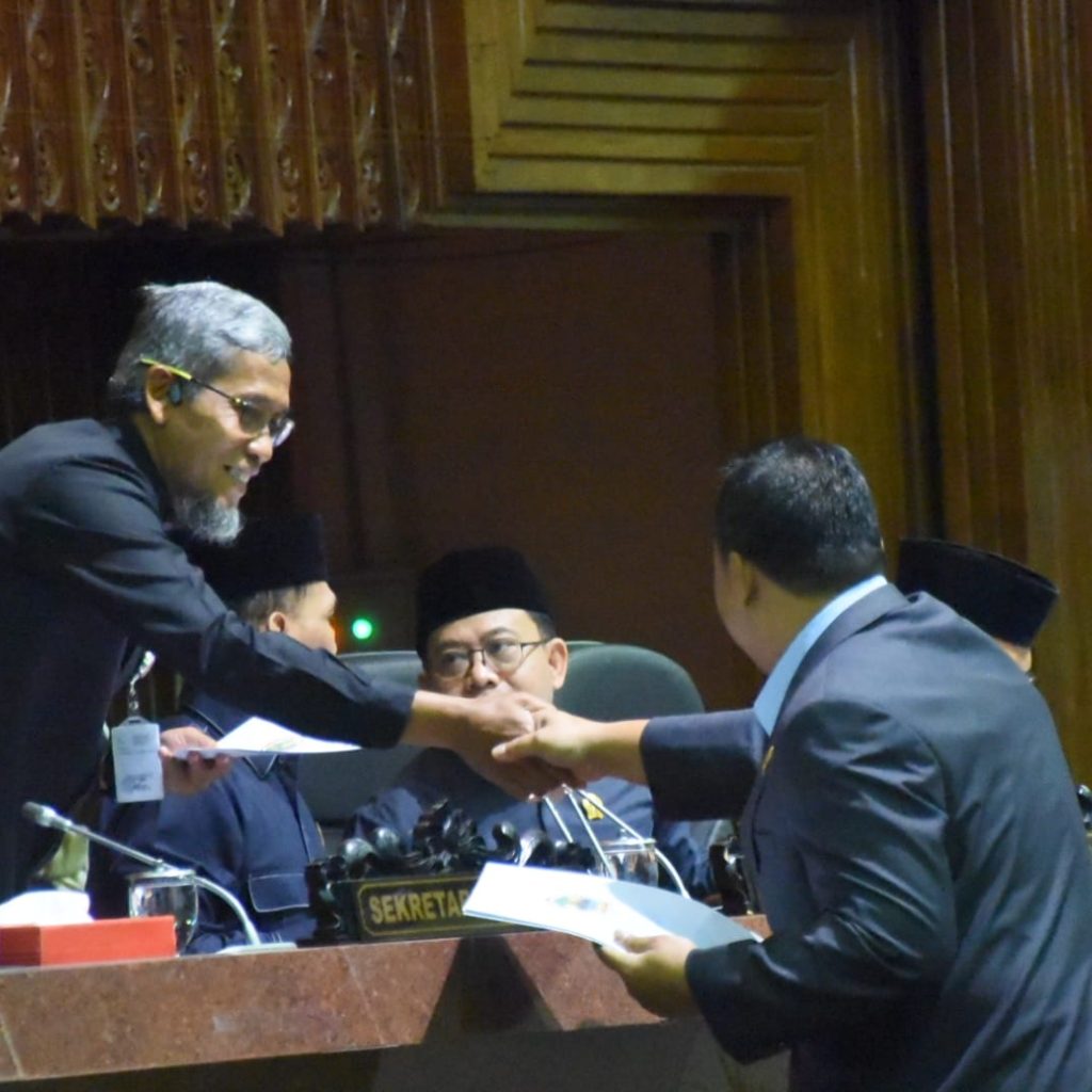 Pemprov Jateng dukung Raperda Tata Kelola BUMD. Foto: Humas Pemprov Jateng