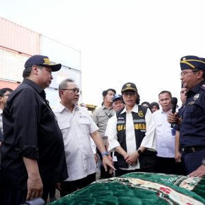Tiga Menteri Jokowi Musnahkan Barang Impor Ilegal Senilai Rp 40 Miliar