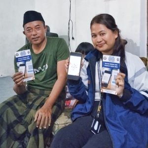 Mahasiswa KKN Undip Edukasi QRIS untuk Tingkatkan Penjualan UMKM di Desa Bulu