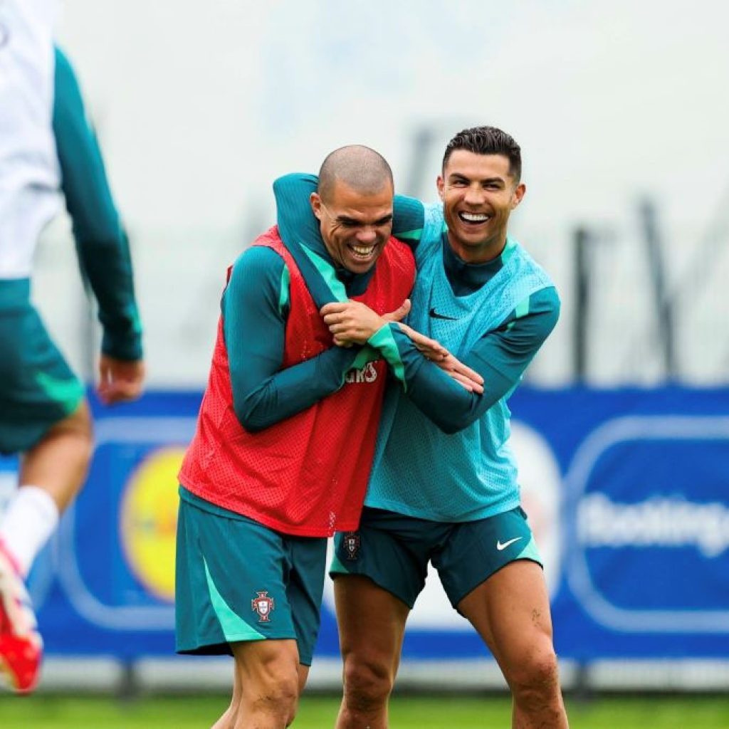 Dampak Cristiano Ronaldo di lapangan bagi timnas Portugal menurut Pepe. Foto: x.com/Cristiano