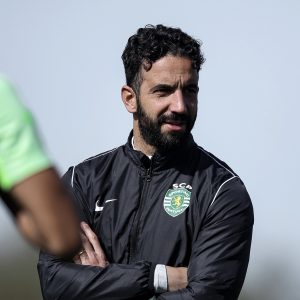 Perburuan Pelatih Baru Liverpool Makin Panas, Barcelona Ikut Pepet Ruben Amorim