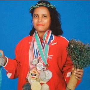 Atlet Angkat Besi Lisa Rumbewas Meninggal: Perjalanan Hidup dan Warisan Gemilang di Dunia