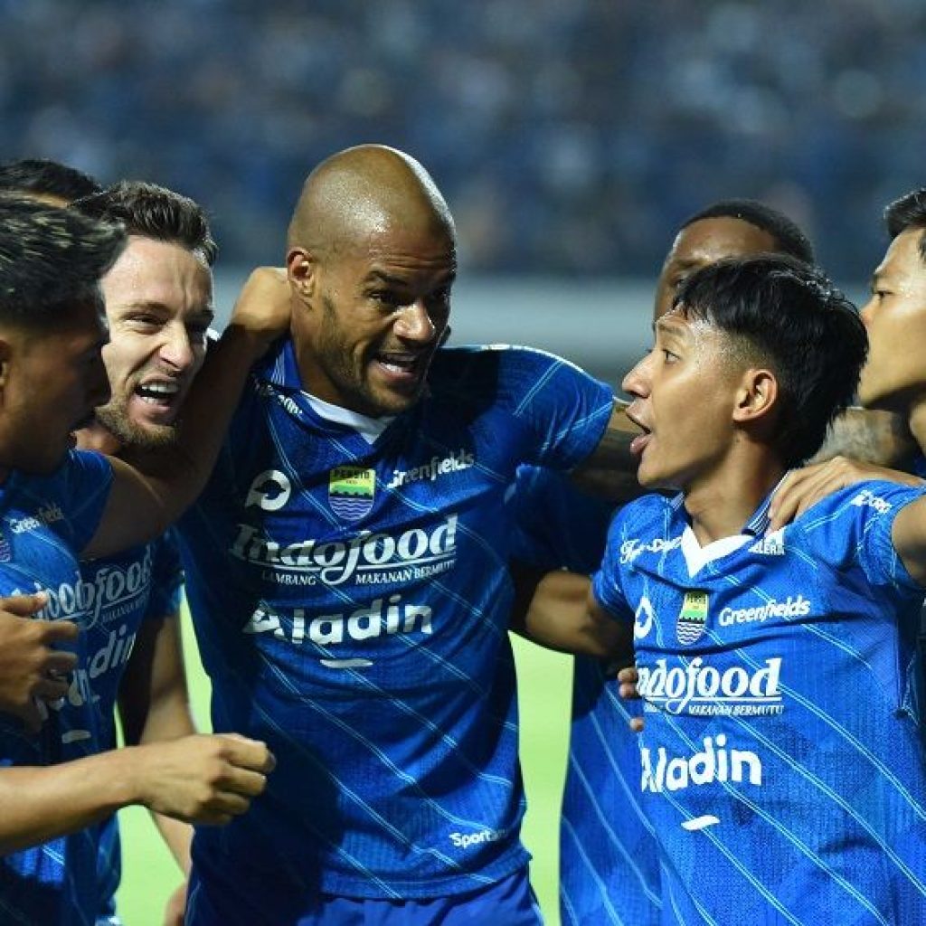 Daisuke Sato Absen Saat Laga Persib Vs Persebaya, Bojan Hodak Tak Khawatir dan Beberkan Opsi Lain