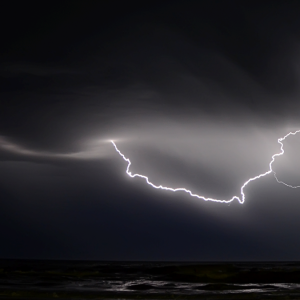 Kronologi Tewasnya Pemain Sepak Bola yang Tersambar Petir di Stadion Siliwangi Bandung