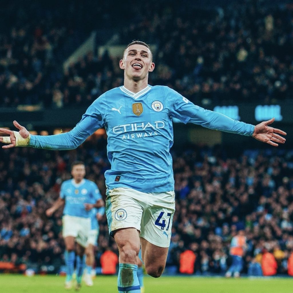 TUTURPEDIA - Phil Foden Cetak Hattrick untuk Man City, Guardiola: Bakat Ngegol dalam Darahnya