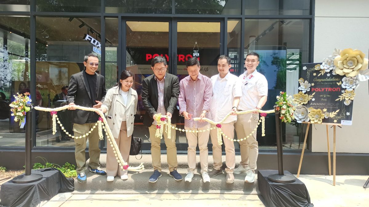 Peresmian showroom Polytron di Awanncosta POJ Semarang. Foto. Dok. Alan Henry