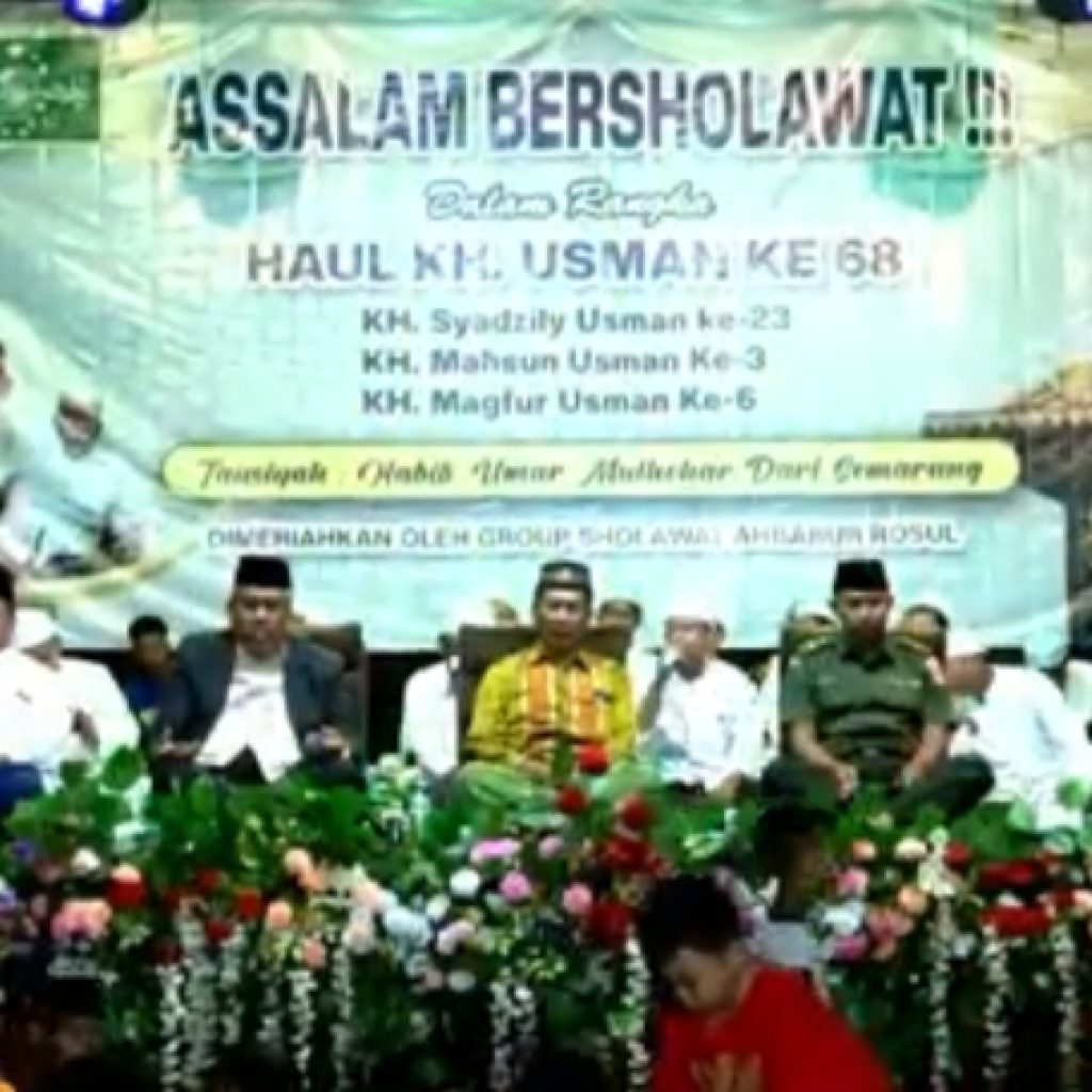 Ponpes Assalam adakan bersholawat untuk peringati haul KH. Usman. Foto: Istimewa