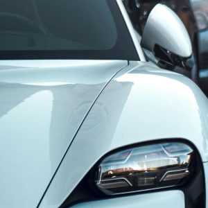 Viral! Pengemudi Diduga Mabuk, Berikut 5 Fakta Xpander Tabrak Porsche hingga Remuk 