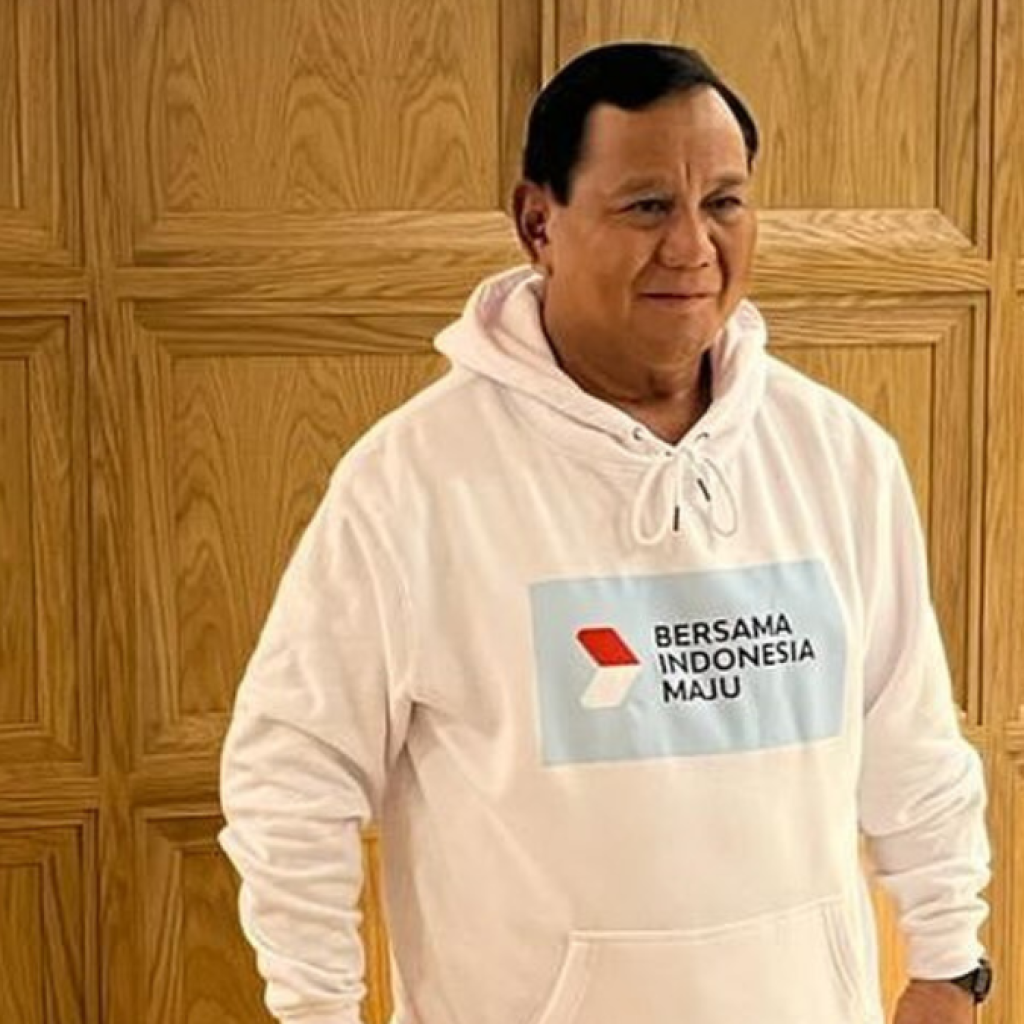 Prabowo Subianto Jalani Rutinitas Berenang Usai Nyoblos demi Menjaga Kesehatannya