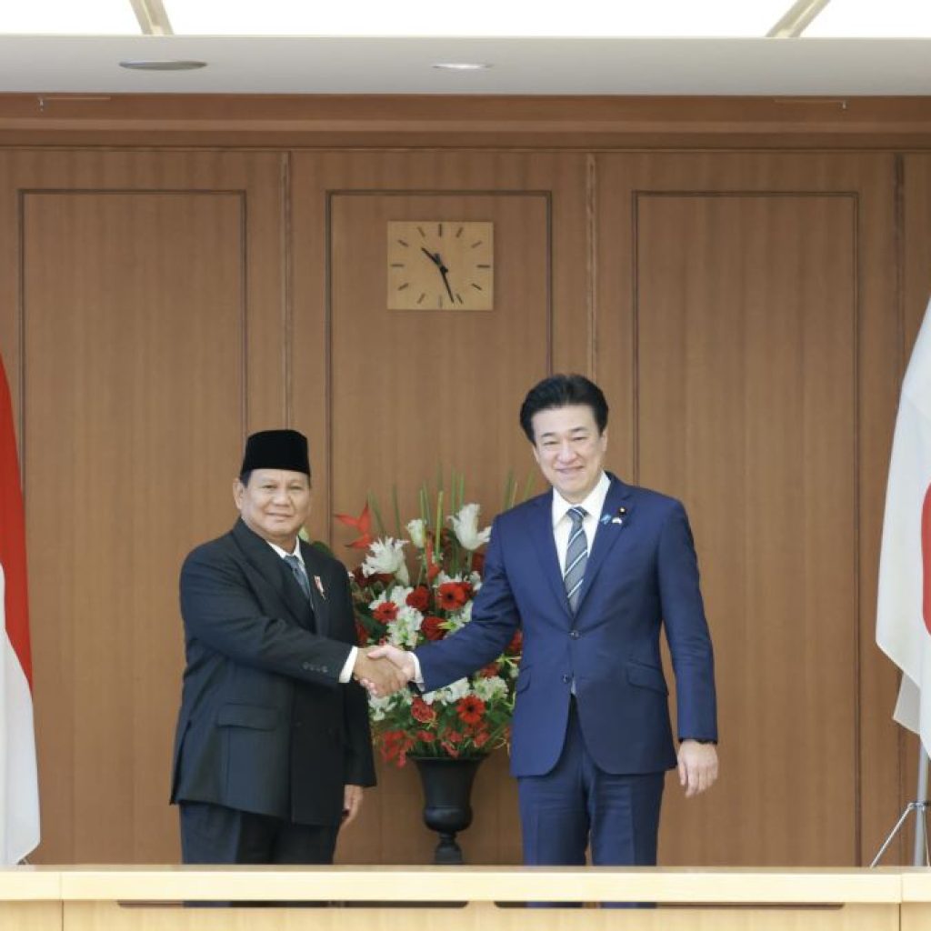 Berjumpa dengan Menhan Jepang, Prabowo membahas peningkatan jumlah kadet Indonesia. Foto: Istimewa