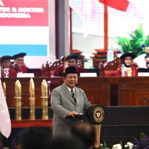 Prabowo Biayai Tiket Orang Tua Wisudawati Politeknik Unhan Belu untuk Saksikan Sang Anak Diwisuda