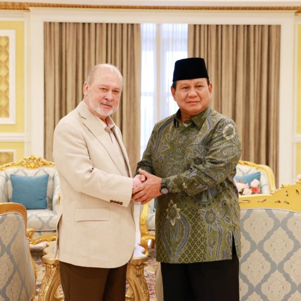 Prabowo Subianto bersama Raja Malaysia Sultan Ibrahim. Foto: Istimewa