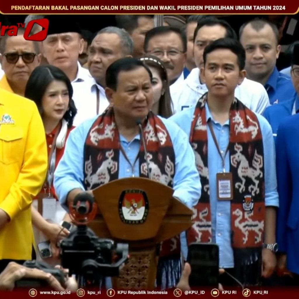 Prabowo dan Gibran Rakabuming resmi mendaftarkan diri sebagai capres-cawapres ke KPU | Foto: Tangkapan Layar YouTube GerindraTV