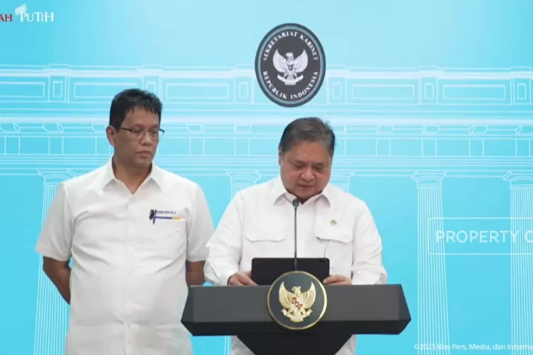 TUTURPEDIA - Prabowo Luncurkan Program Ekonomi 2025 (8+4+5)