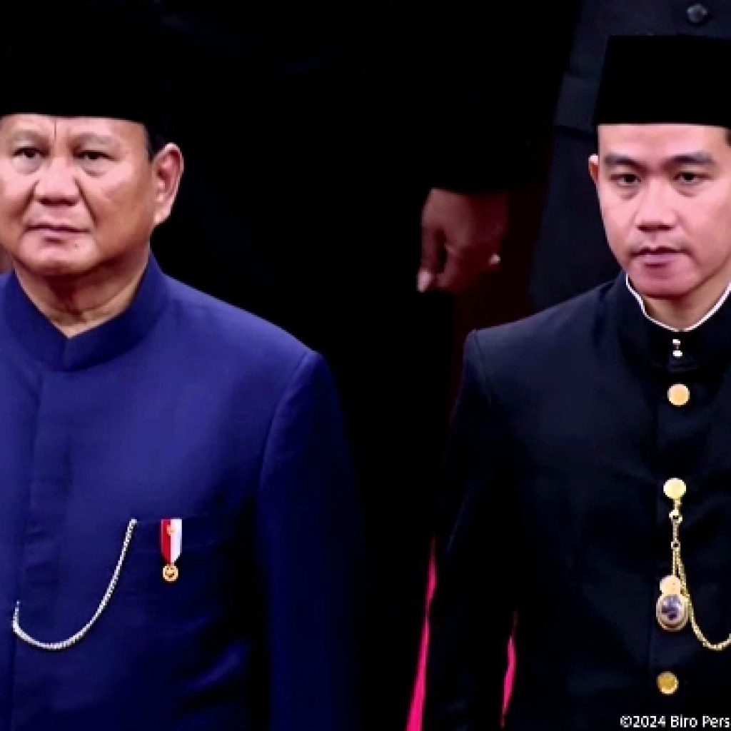 Prabowo Subianto dan Gibran Rakabuming resmi dilantik sebagai Presiden dan Wakil Presiden RI, Minggu (20/10/2024). Foto: Tangkapan Layar YouTube Sekretariat Presiden