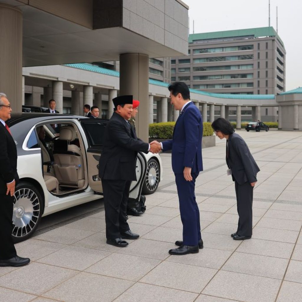 Prabowo apresiasi keberadaan patung Jenderal Sudirman di Kemenhan Jepang. Foto: Istimewa
