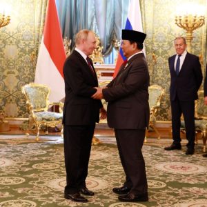 Prabowo Bertemu Vladimir Putin, Bahas Kerja Sama Indonesia dan Rusia di Berbagai Bidang