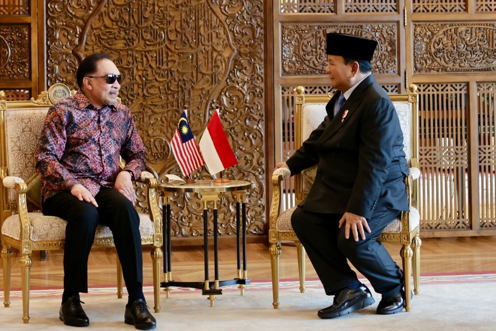 Prabowo Subianto bertemu PM Malaysia, Anwar Ibrahim. Foto: Laman Kemenhan RI