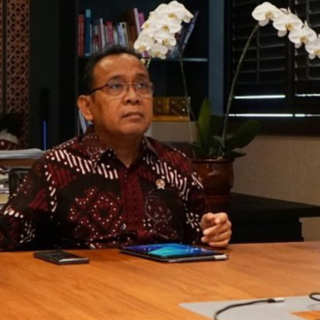 Mensesneg Pratikno bantah pemerintah sewa 1.000 unit Alphard harga sewa Rp25 juta per hari untuk HUT RI di IKN. Foto: instagram.com/kemensetneg.ri
