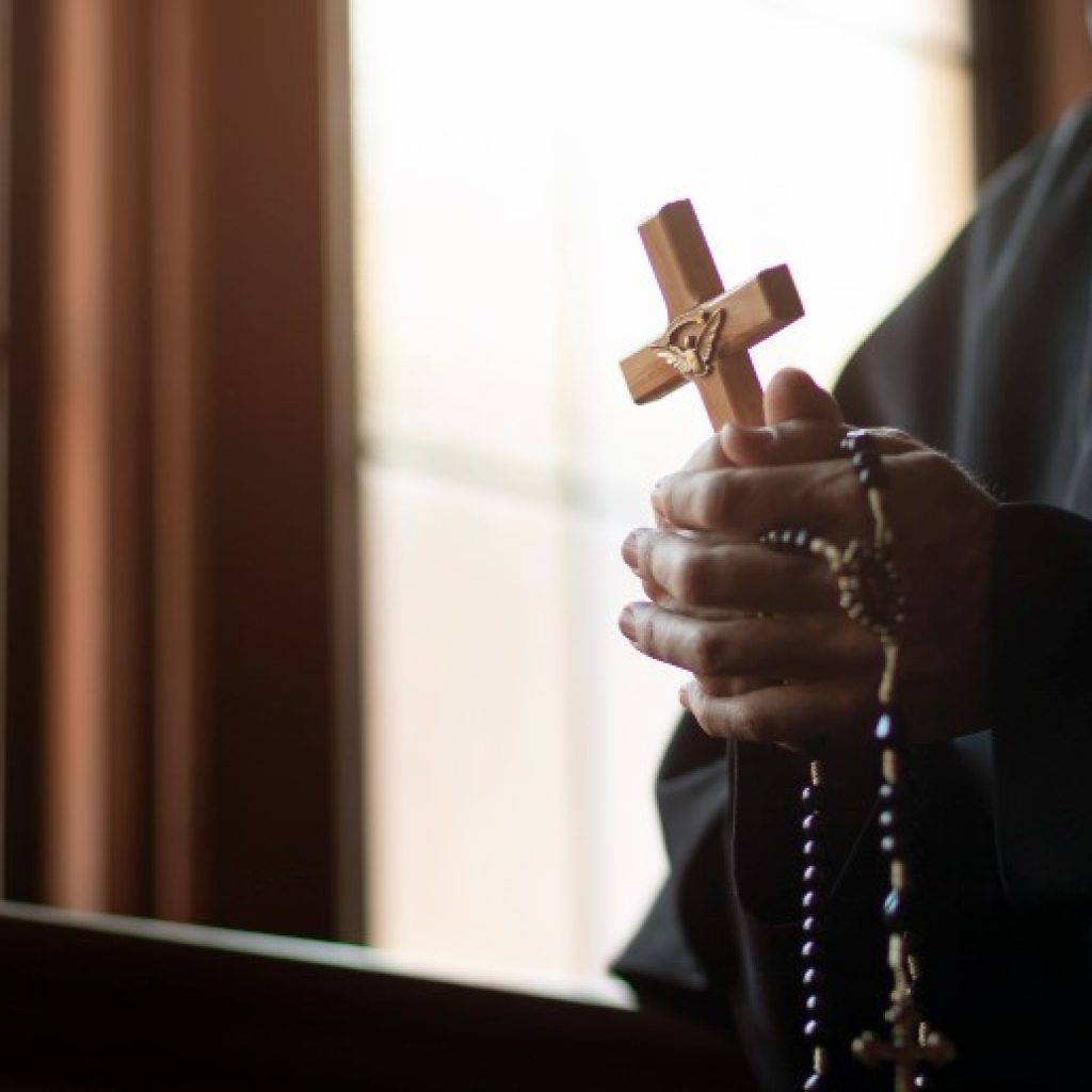 Presiden Jokowi teken Keppres nomenklatur Isa Almasih jadi Yesus Kristus. Foto: freepik.com/freepik