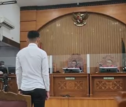 Mario Dandy dihukum 12 tahun penjara dan denda sebesar Rp25 miliar. FOTO: X @luckylucky0971