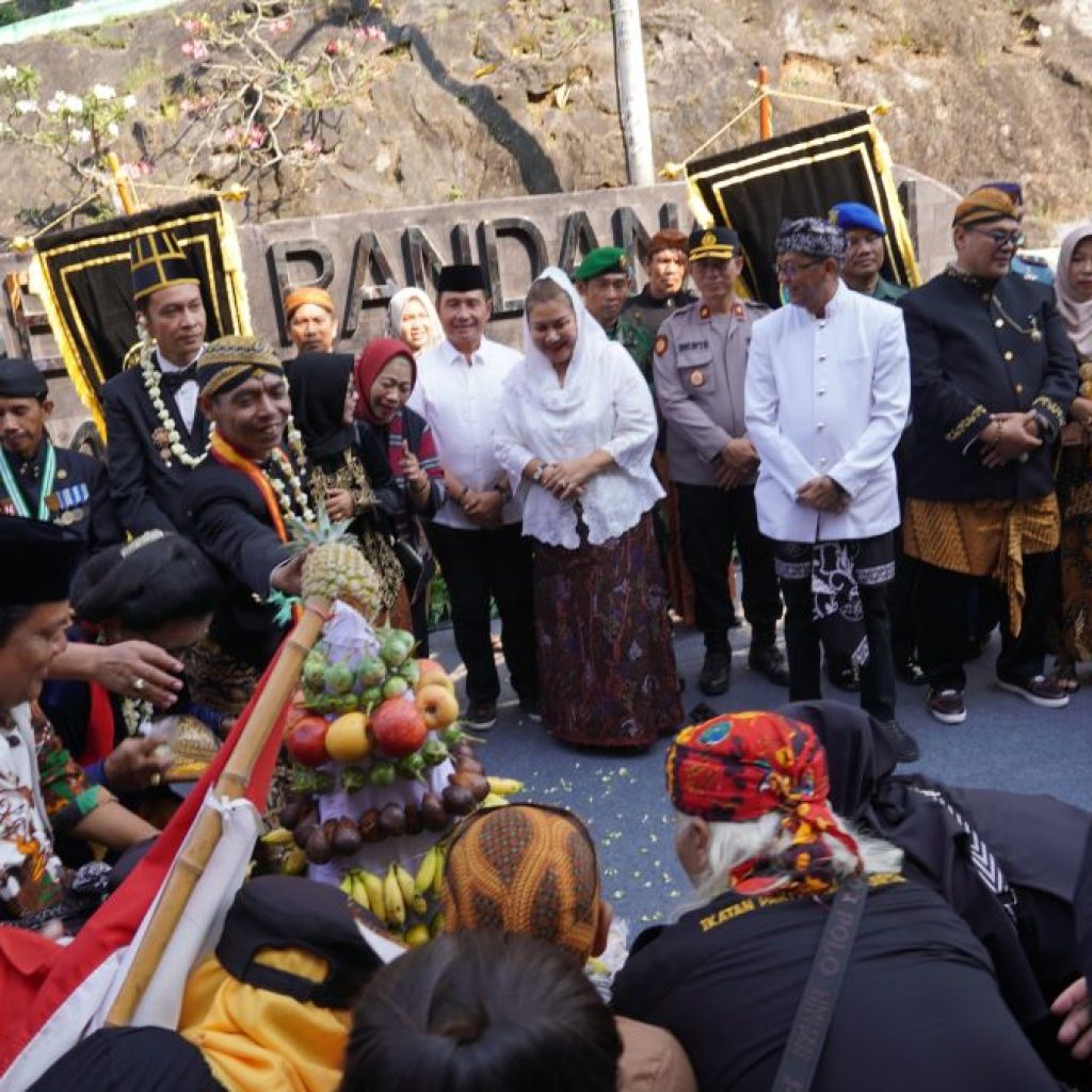 Kirab Budaya Ki Ageng Pandanaran, Menggambarkan Kota Semarang yang Kaya akan Sejarah