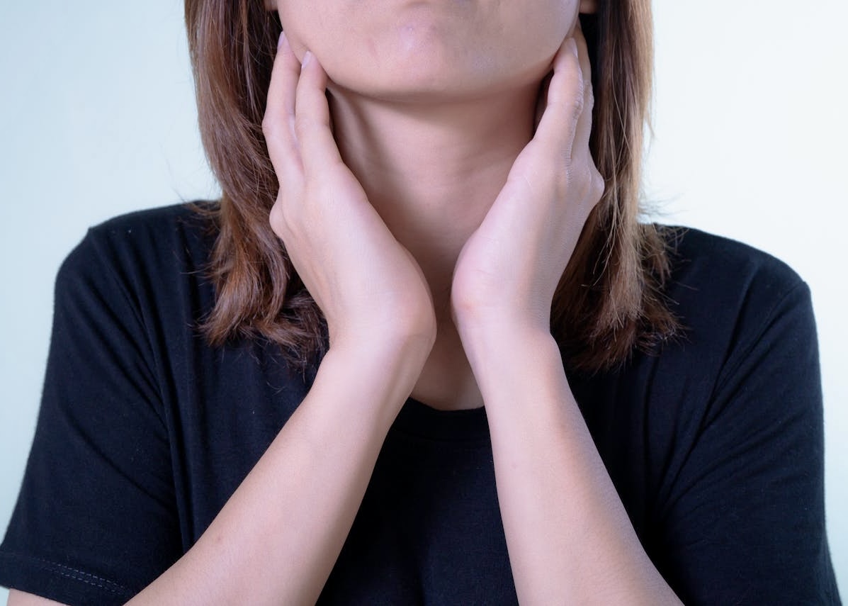 Makanan dan minuman agar radang tenggorokan lekas sembuh. Foto: pexels.com/picasjoe