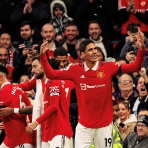 Tinggalkan MU, Raphael Varane Pilih Gabung Como di Serie A