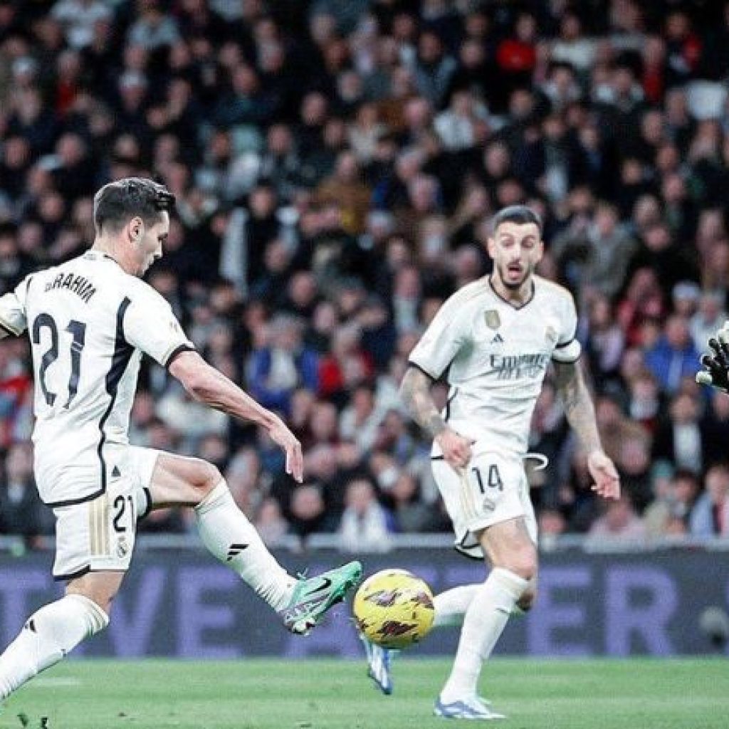 Mendominasi Sepanjang Laga, Real Madrid Menang 2-0 Atas Granada