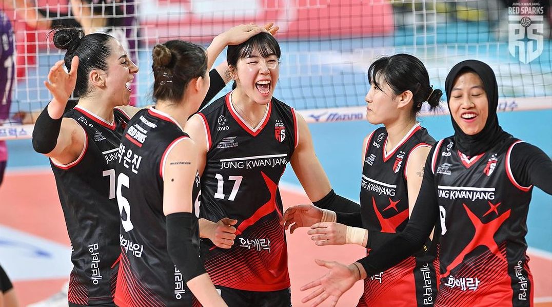 Red Sparks berhasil mengalahkan Pink Spiders. Foto: instagram.com/red__sparks