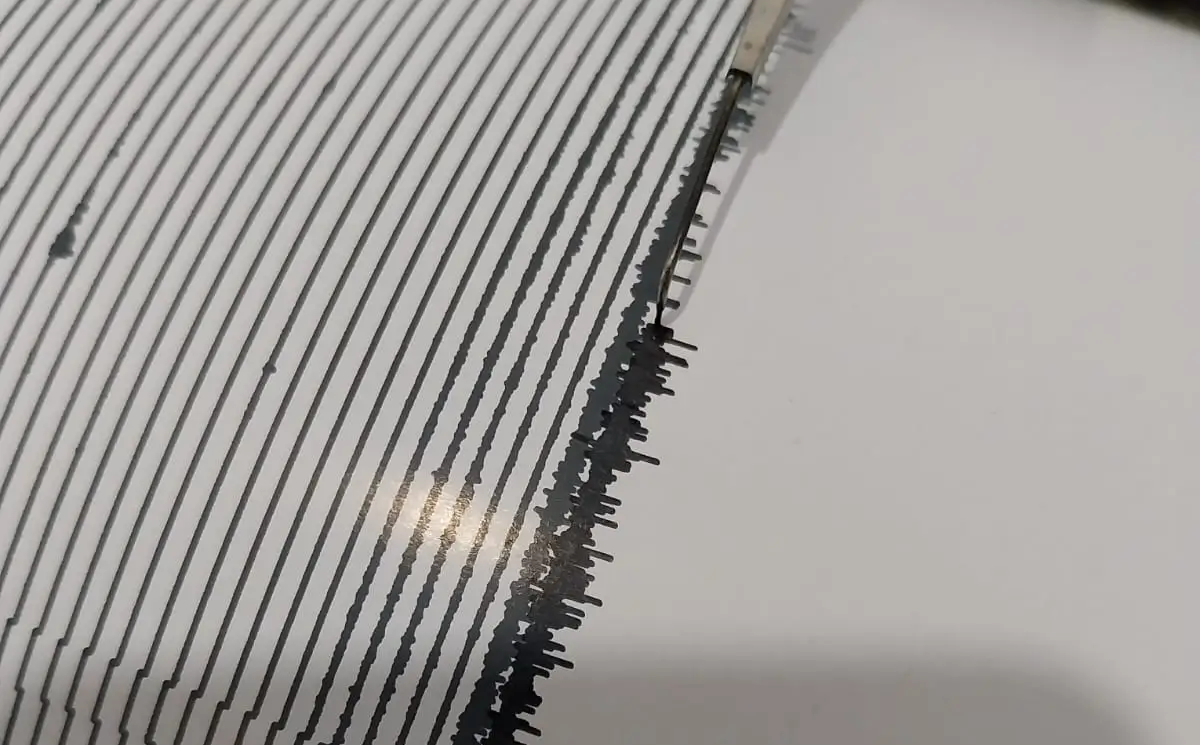 Rekaman getaran hujan di Stasiun Batu Palano mulai pukul 20:35 WIB. Foto: Laman BNPB