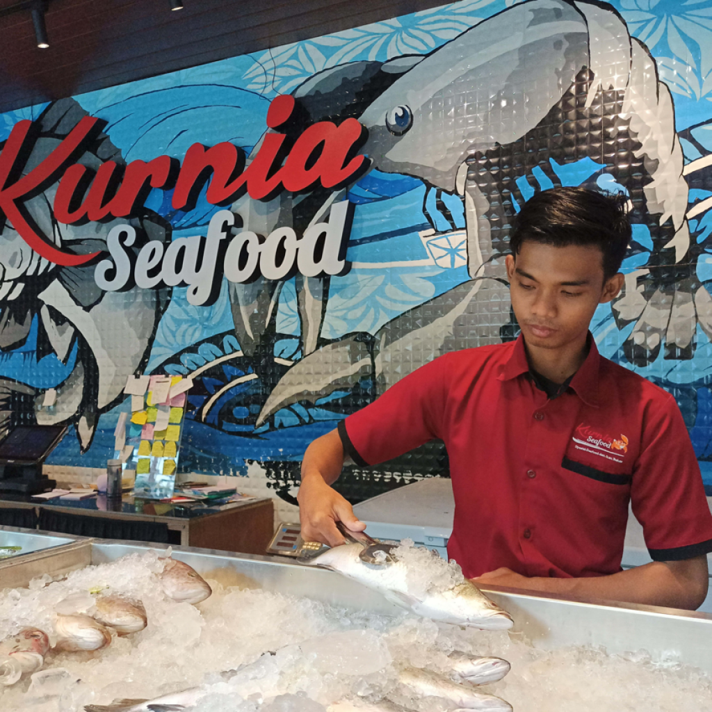 Restoran Kurnia Seafood di Kota Semarang, Jawa Tengah. Foto: Dok. Alan Henry Pambuko
