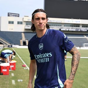Riccardo Calafiori Resmi Teken Kontrak dengan Arsenal