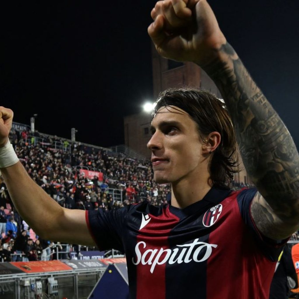 Harga transfer Riccardo Calafiori belum disepakati Arsenal dan Bologna. Foto: x.com/Bolognafc1909